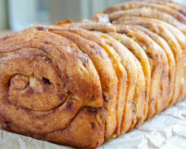 Apple Fritter Pull-Apart Bread