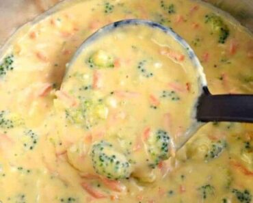 Copycat Panera Broccoli Cheese Soup