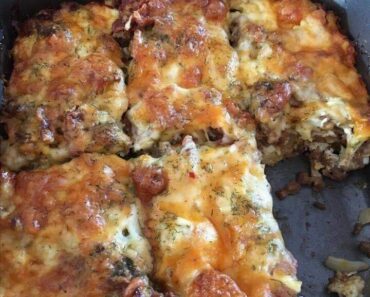 Low-Carb Bacon Cheeseburger Casserole