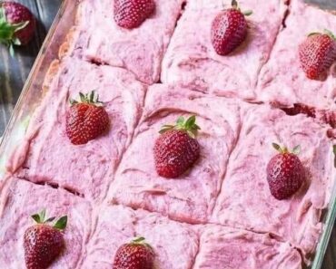 Strawberry Sheet Cake