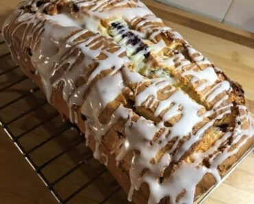 Blueberry Cream Cheese Coffee Cake