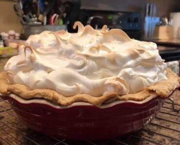 Grandma’s Lemon Meringue Pie