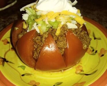 Healthy Taco Stuffed Tomatoes