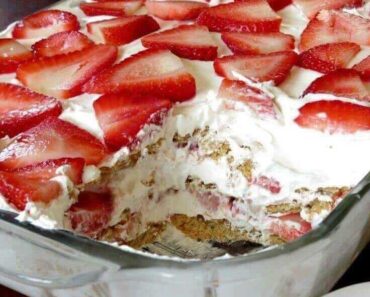 Strawberry Cream Cheese Icebox Cake