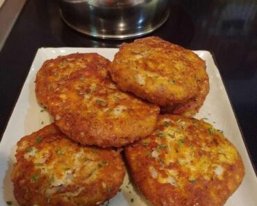 The Best Salmon Patties Recipe