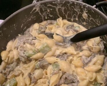 Philly cheesesteak pasta