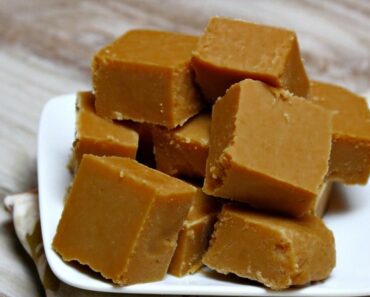 PEANUT BUTTER FUDGE