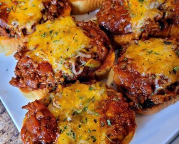 Open-face garlic toast sloppy joes