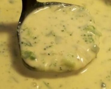 Crockpot Potato Broccoli Cheddar Soup