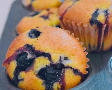 LEMON-BLUEBERRY MUFFINS