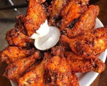 Spicy garlicky honey lemon pepper wings