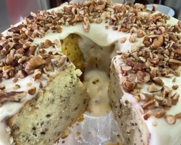 Butter Pecan Pound Cake