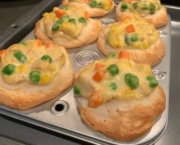 MINI CHICKEN POT PIES