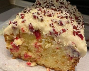 CRANBERRY ORANGE BREAD WITH SIMPLE GLAZE