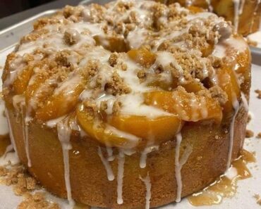 Peach Cobbler Pound Cake