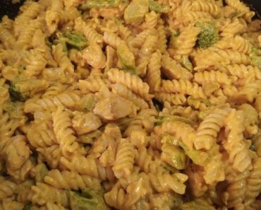 Cheesy Chicken and Broccoli Rotini