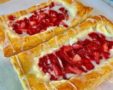 Strawberry Cream Cheese Danish 