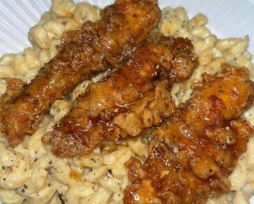 Copycat honey pepper chicken Mac n cheese recipe