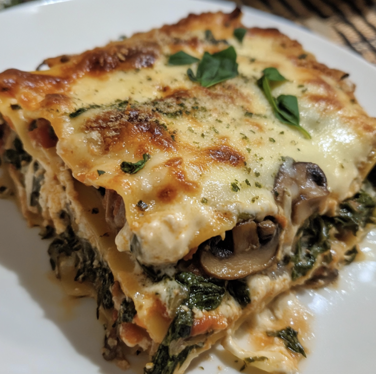 Creamy Mushroom and Spinach Lasagna